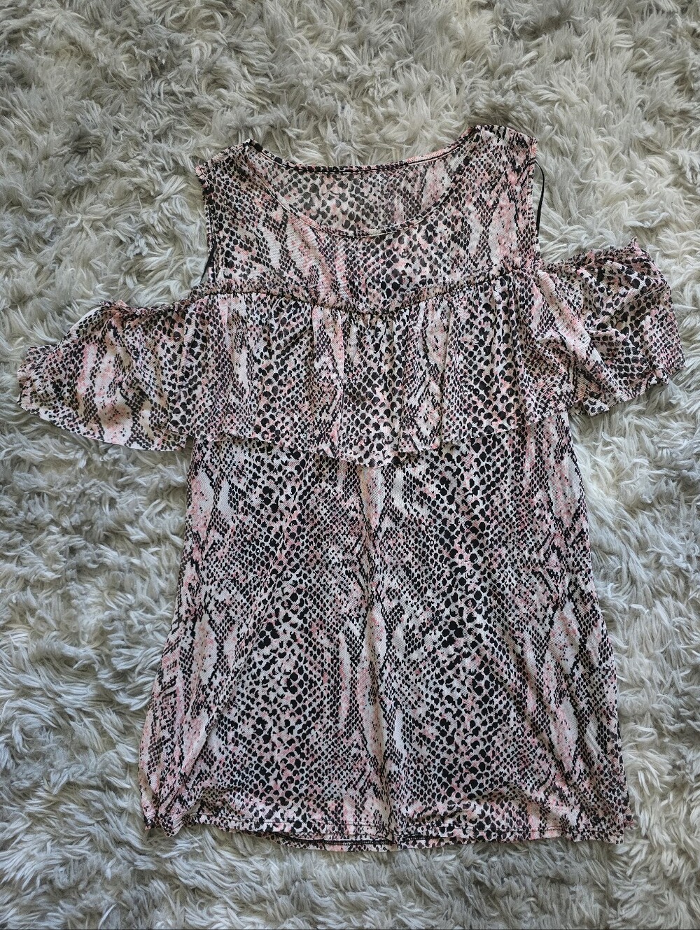 Ny Collection Snake-Print Ruffle Cold-Shoulder Top - Size Small - Picture 5 of 7